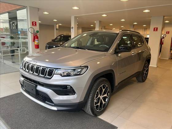 JEEP COMPASS 1.3 T270 TURBO FLEX LONGITUDE AT6 JEEP COMPASS 1.3 T270 TURBO FLEX LONGITUDE AT6